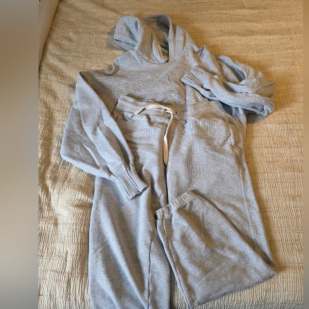 Aerie Light Gray Set Hoodie+Joggers, Size Small